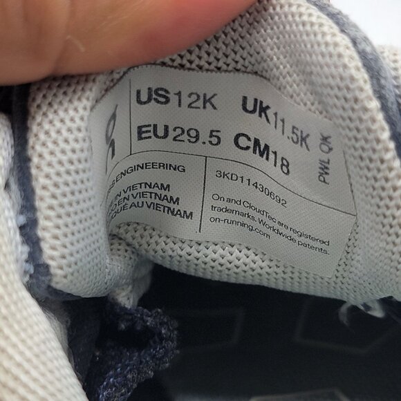 On Cloud Cloudplay Kids 12K Blue Athletic Sneakers School Casual Walking Out - Picture 6 of 14